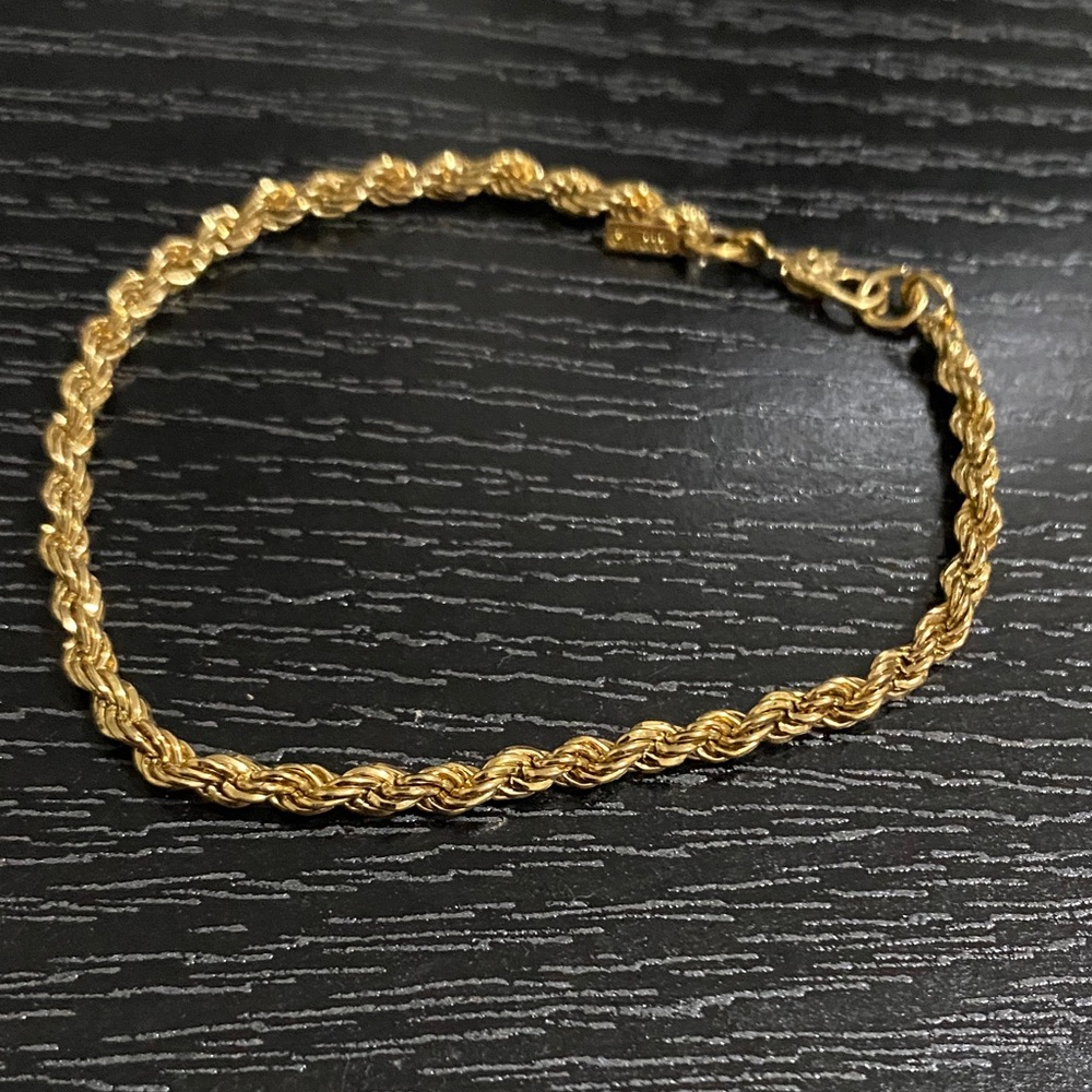 Monet Vintage Elegant Gold Rope Chain Bracelet